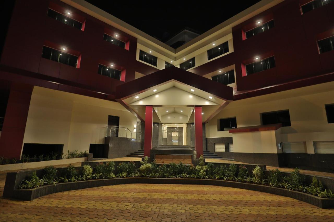 לונבלה Imperial Grande Resort מראה חיצוני תמונה